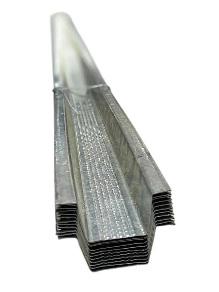 ME26CL305 Canal Listón USG STEELROCK® calibre 26 x 3-Photoroom.webp
