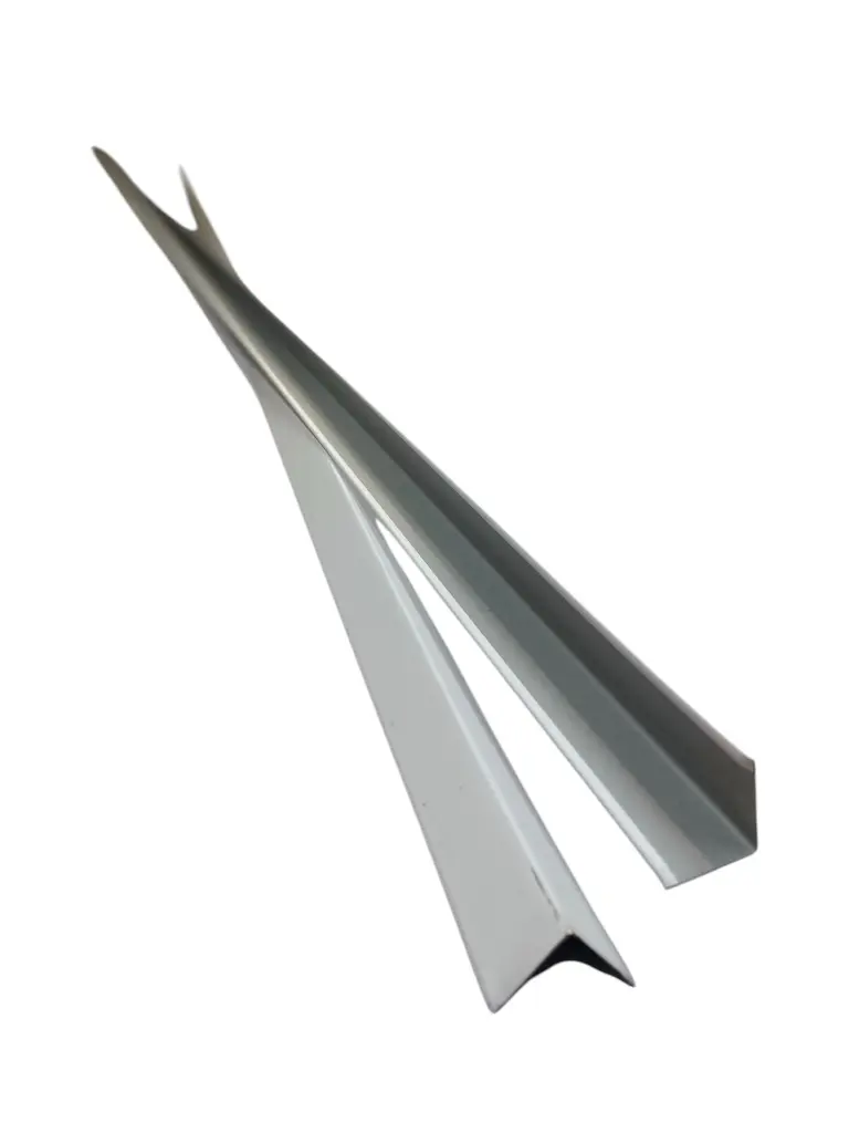 DN000M700 ANGULO PERIMETRAL M7 DE 3.66M X 7_8_ X 7_8_ FLAT WHITE (250103-000).webp