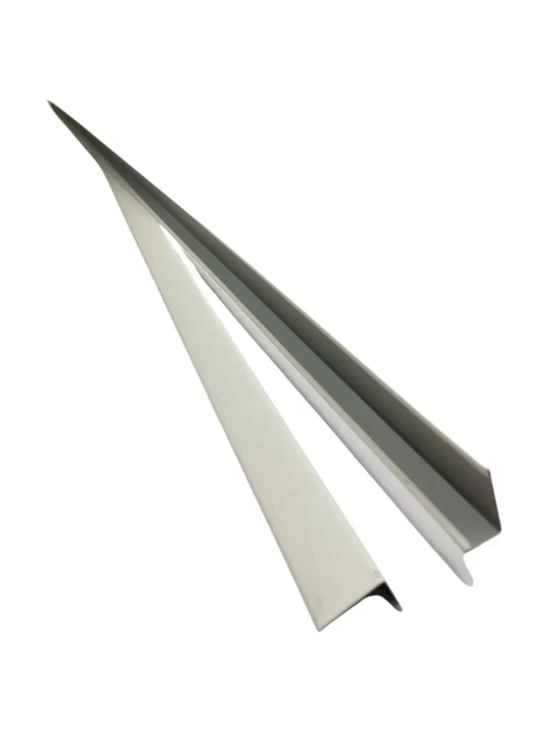 ANGULO PERIMETRAL M9 DE 3.66M x 9/16"" x 15/16""(212908-000) Precio por pieza